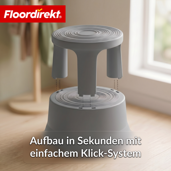 Floordirekt Logo. Grauer Kunststoffhocker mit einfachem Klick-System für eine schnelle Montage.