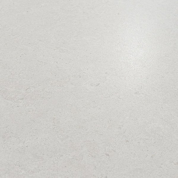 Feinsteinzeugfliese mit dezenter Steinoptik für Wand und Boden