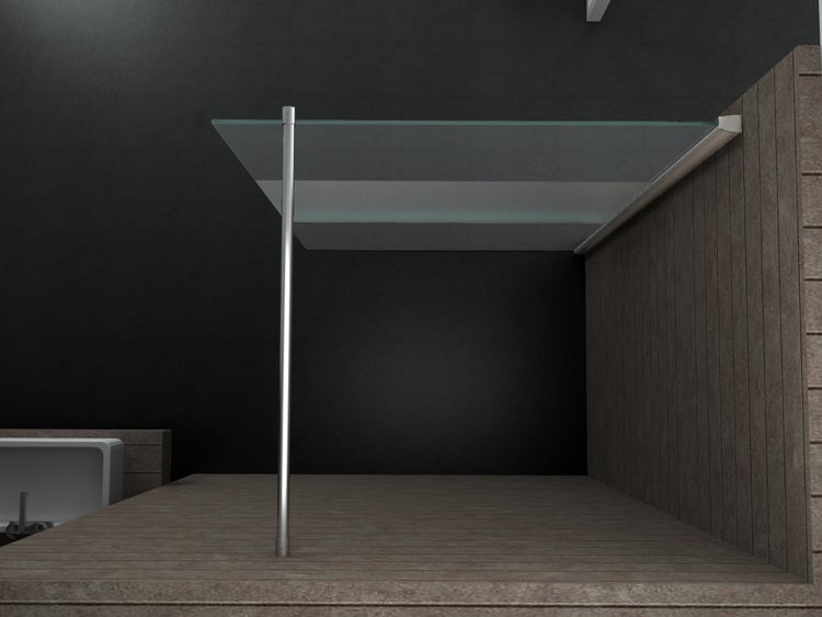 Duschabtrennung aus Glas mit Metallelementen in Badezimmer