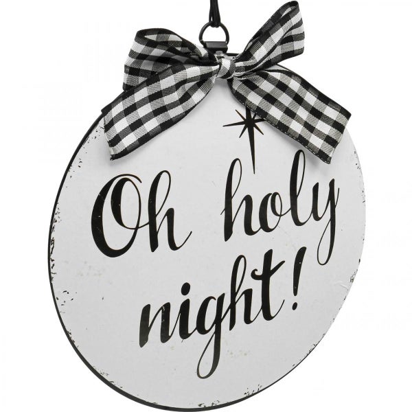 Dekoratives Schild mit der Aufschrift 'Oh holy night!' und Schleife als Weihnachtsdekoration