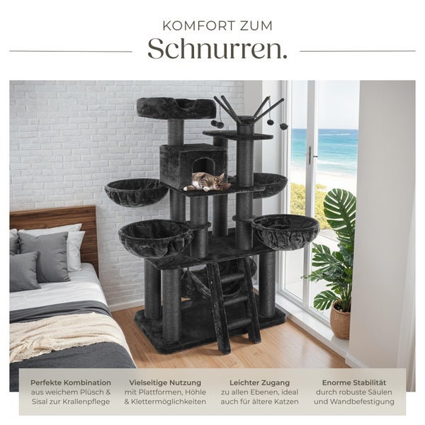 Katzenkratzbaum mit mehreren Ebenen, Liegemulden, Höhle und Leiter in einem hellen Raum