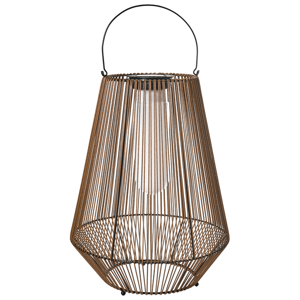 Solar-Laterne mit braunem Kunststoffgeflecht, integriertem LED-Leuchtmittel und schwarzem Metallgriff.
