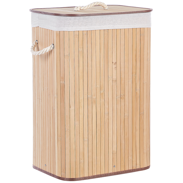 Rechteckiger Wäschekorb aus Bambus mit Deckel und Tragegriffen aus Kordel.