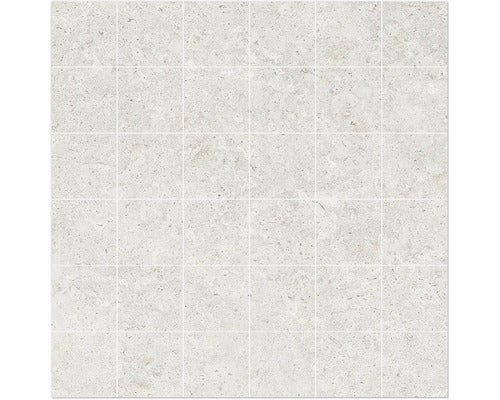 Quadratische Bodenfliesen aus Steinzeug