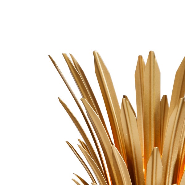 Dekorative Leuchte mit blattförmigen Elementen