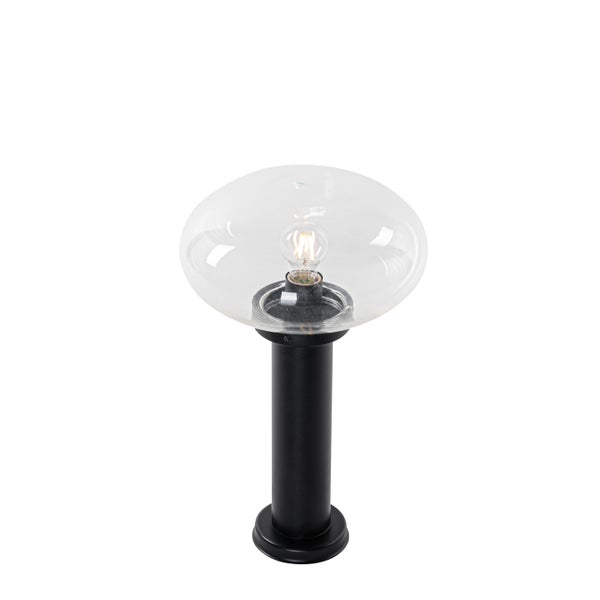 Schwarze Wegeleuchte für den Außenbereich mit rundem, klarem Glasschirm und sichtbarem Leuchtmittel.