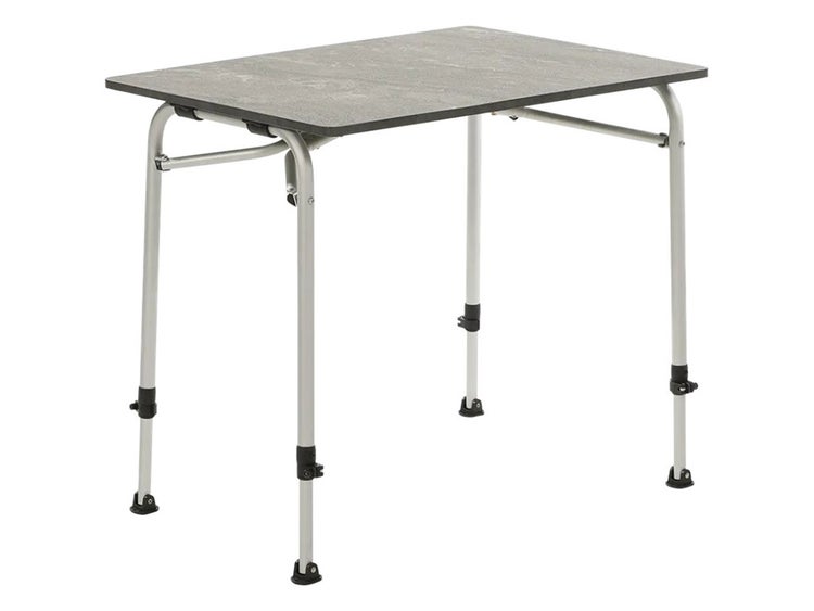 Klappbarer Campingtisch mit höhenverstellbaren Metallbeinen und einer rechteckigen Tischplatte.