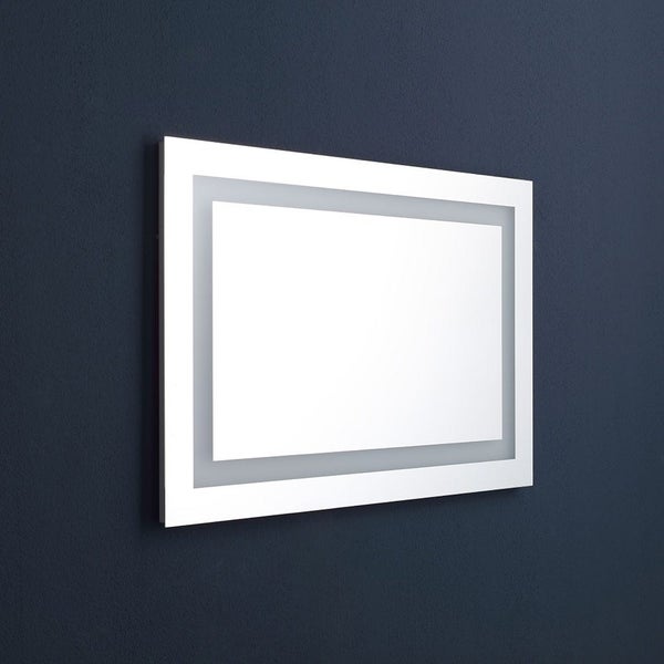 Rechteckiger Badezimmerspiegel mit integriertem LED-Lichtrahmen für die Wandmontage.