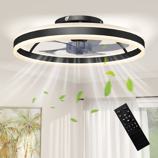 Moderner Deckenventilator mit integriertem LED-Lichtring und Fernbedienung in einem hellen Wohnraum.