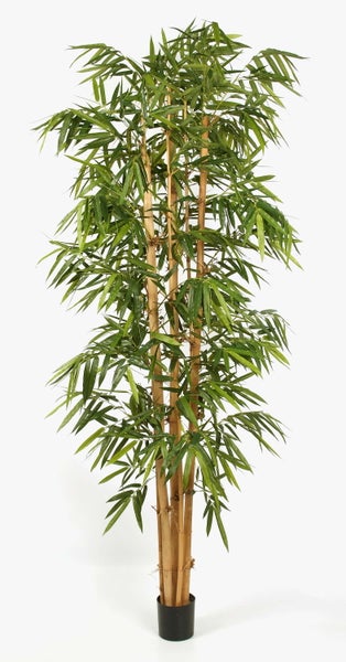 Detailansicht einer künstlichen Bambuspflanze mit grünen Blättern und naturgetreuen Bambusrohren.