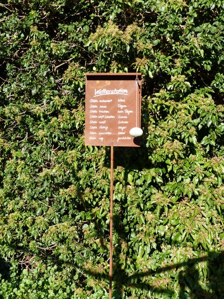 BADEKO Edelrost Wetterstation -400- auf Stab inkl. Beschriftung + Stein