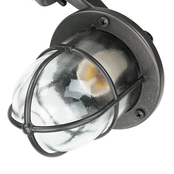 Wandleuchte mit Schutzgitter und Klarglas