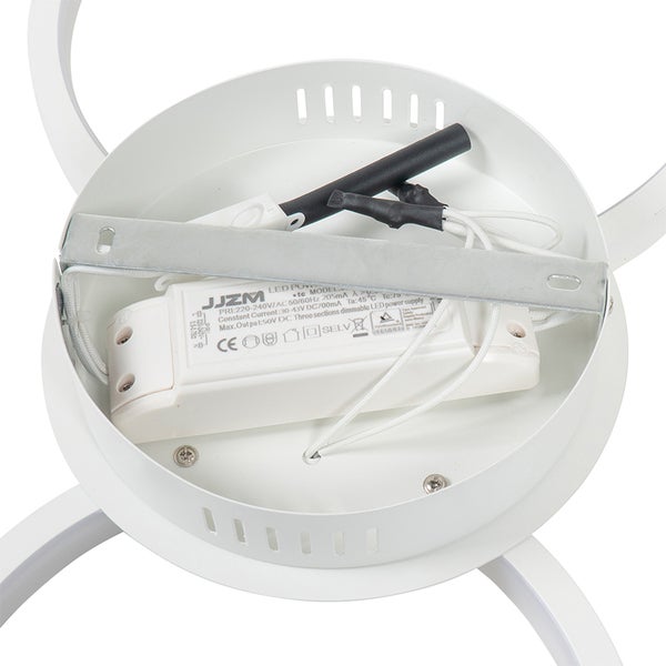 Innenansicht einer runden Deckenleuchte mit LED-Treiber und Befestigungselementen