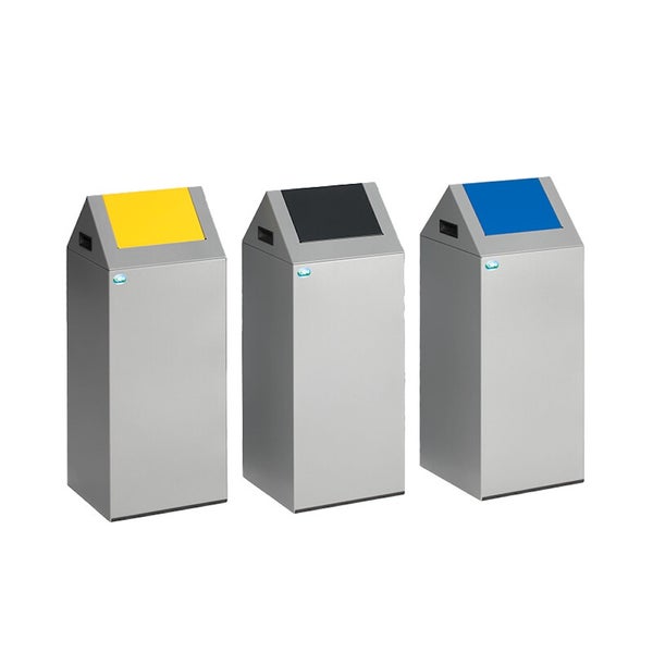 Set aus drei Recycling-Abfallbehältern aus Metall mit farbigen Deckeln in Gelb, Schwarz und Blau.