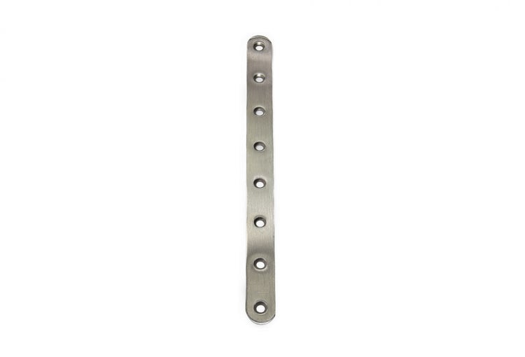 Gerader Flachverbinder aus Metall mit acht vorgebohrten Löchern zur stabilen Holzverbindung