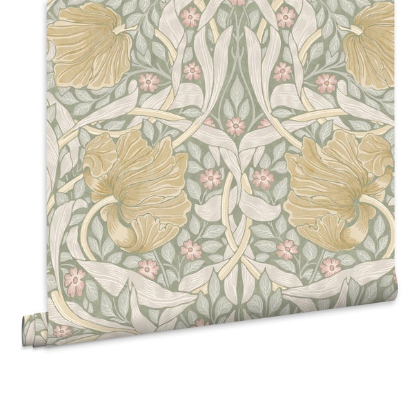 Tapete mit floralem Jugendstil Blumenmuster und Blättern auf einer Tapetenrolle.