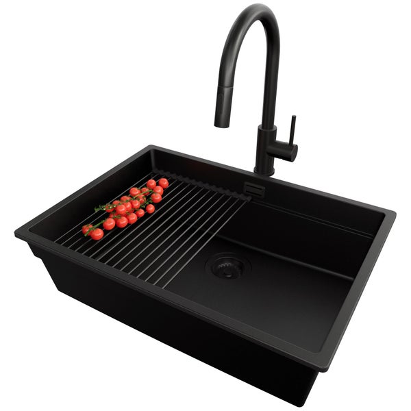 Schwarze Küchenspüle mit Abtropfgitter und Wasserhahn