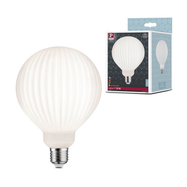LED Einbauleuchte mit 15 Watt Leistung und technischen Einbaumaßen sowie fünf Jahren Garantie