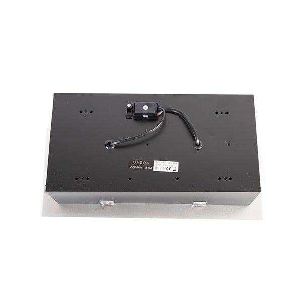 Rückseite eines rechteckigen QAZQA Downlights aus Metall mit Kabelanschluss und technischem Typenschild.