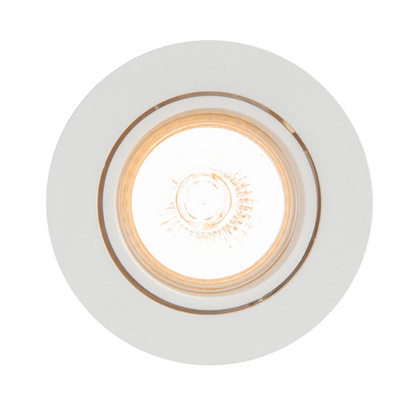 Runder weißer Einbaustrahler mit warmweißem Leuchtmittel.