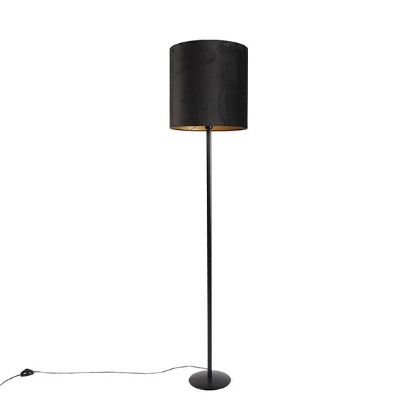 Stehlampe mit schwarzem Lampenschirm für Innenräume