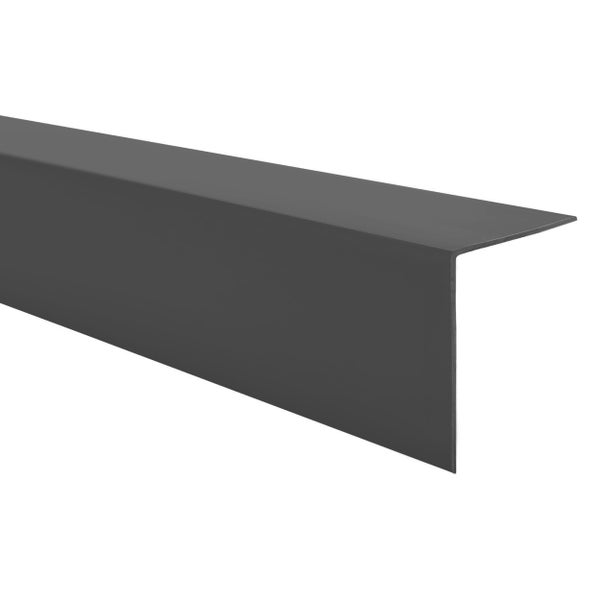 Anthrazitfarbenes Winkelprofil aus Metall.