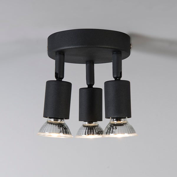 Deckenleuchte mit drei Strahlern