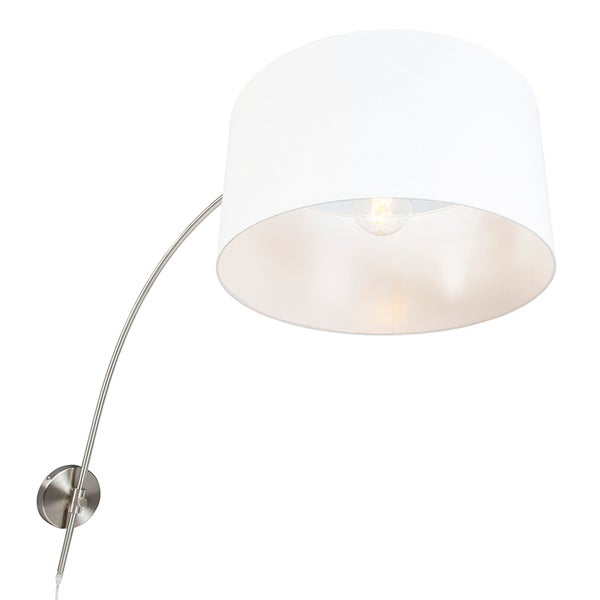 Wandleuchte mit weißem Lampenschirm und gebogenem Arm