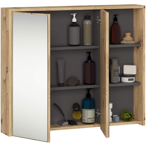 Spiegelschrank aus Holz mit geöffneten Türen und mehreren Regalen zur Aufbewahrung von Badartikeln