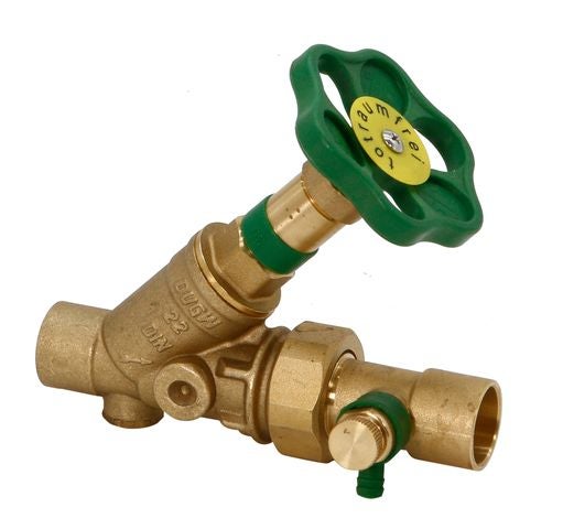 Schrägsitzventil aus Messing mit grünem Handrad, Entleerung und 22 Millimeter Anschluss.