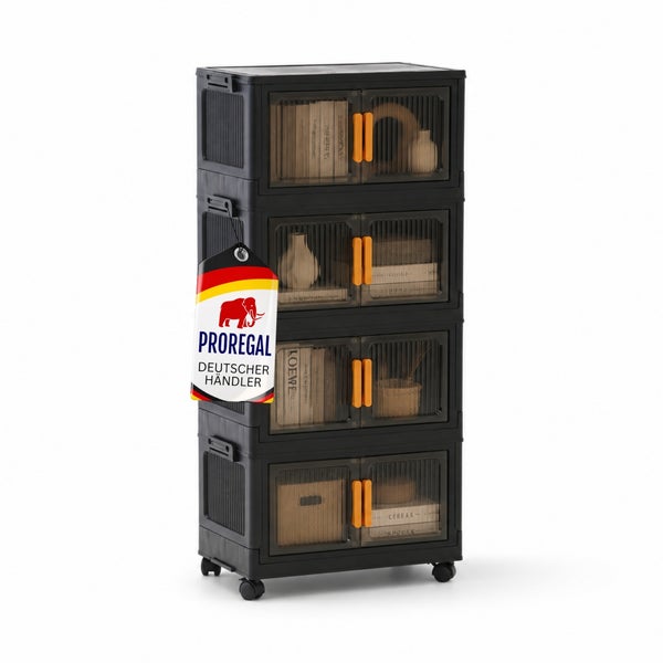 Schwarzer Kunststoffschrank mit vier Etagen, durchsichtigen Türen, orangefarbenen Griffen und Rollen. Proregal Logo. Siegel Deutscher Händler.