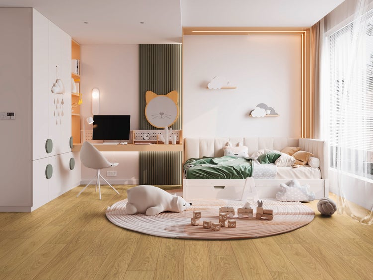 Modernes Kinderzimmer mit Schreibtisch, Einzelbett, Holzboden und runden Teppich. Hell gestalteter Raum mit dekorativen Elementen und Spielfiguren.