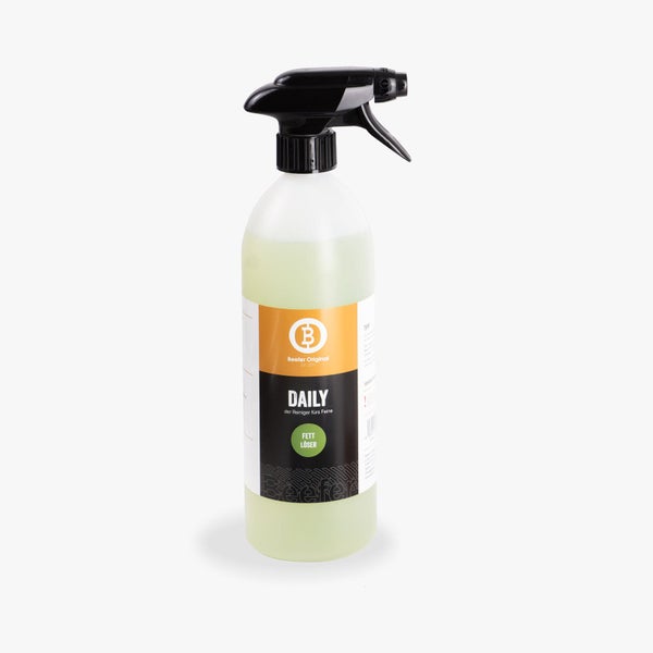 Beefer Original Daily Fettlöser in einer transparenten Sprühflasche mit schwarzem Sprühkopf zur Reinigung von Grills.