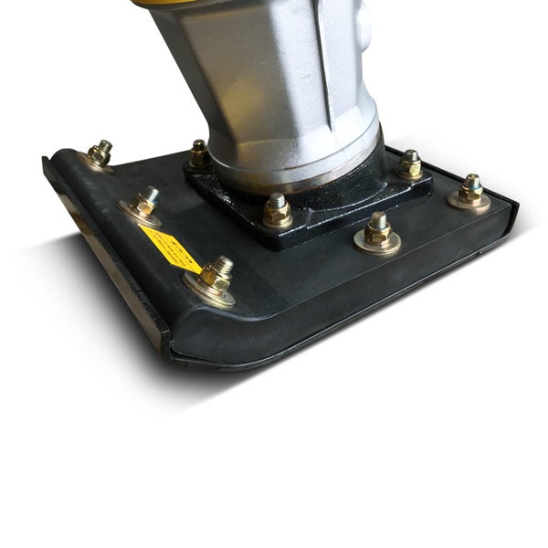 Detailansicht einer Rüttelplatte mit Metallelementen und Befestigungsschrauben