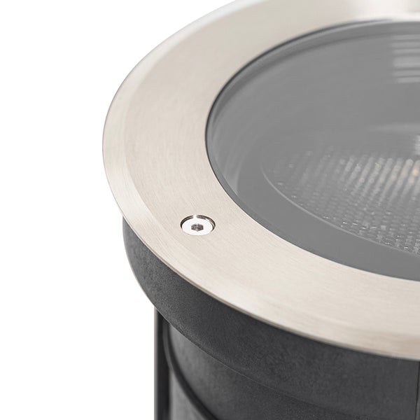 Bodeneinbaustrahler rund aus Edelstahl und Kunststoff mit Glasabdeckung und Sechskantschraube.