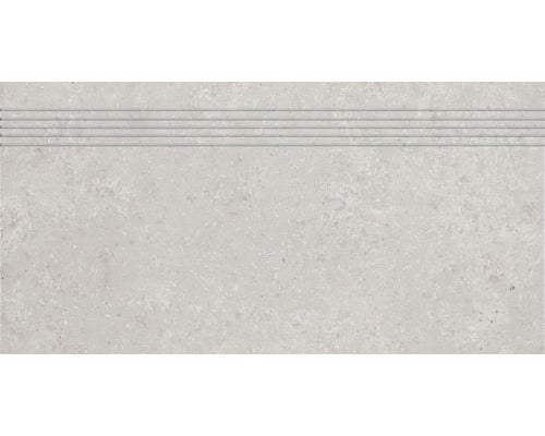 Keramikfliese mit Rillen für Treppenstufen