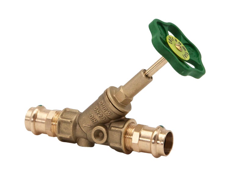 Freistromventil aus Messing, Nennweite 20, mit grünem Handrad und beidseitigem Pressanschluss.