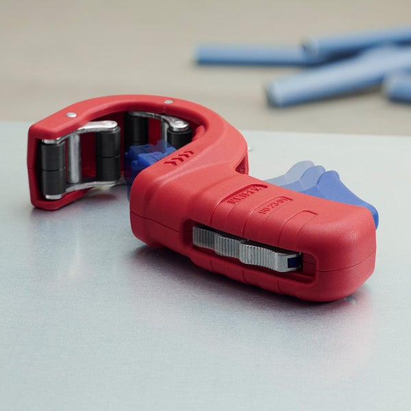 Knipex DP50 Rohrabschneider mit Kunststoff überzogen 202 mm - 902301BK