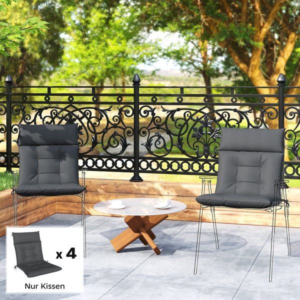 4er-Set anthrazitfarbene Sitzauflagen für Gartenstühle mit hoher Rückenlehne in einer Gartenszene mit Zaun und Tisch.