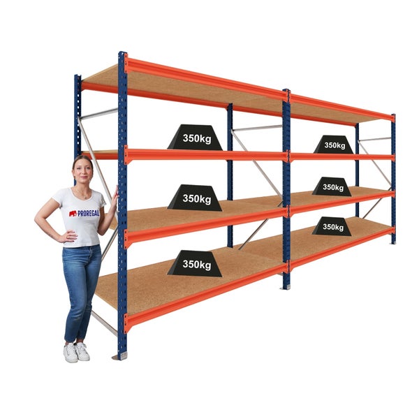 Proregal Weitspannregal mit blauen Ständern, orangefarbenen Traversen und Holzböden mit 350 Kilogramm Tragkraft pro Ebene.