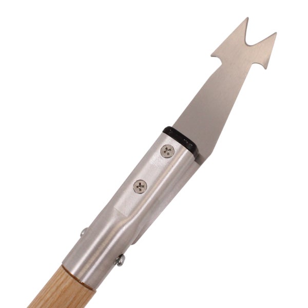 Unkrautstecher aus Edelstahl mit gegabelter Spitze und Holzstiel.