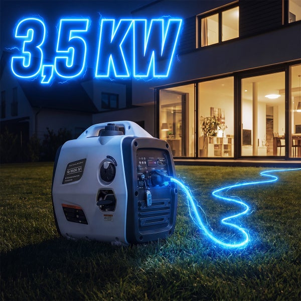 STAHLWERK Inverter Stromerzeuger IG-3500 ST mit 3,5 Kilowatt Leistung vor einem beleuchteten Wohnhaus im Garten.