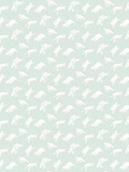 Gemusterter Teppich auf einem Holzboden