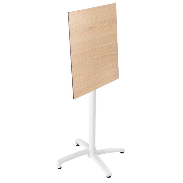 Klappbarer Bistrotisch mit quadratischer Tischplatte in Holzoptik und weißem Metallgestell.