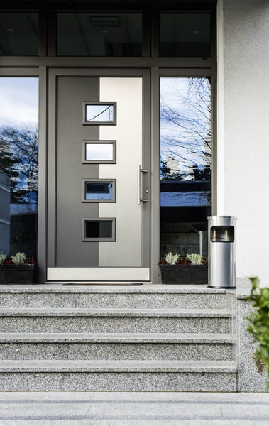 Durable 333223 Papierkorb Metall mit Ascher Safe, selbstlöschender Standaschenbecher mit 17l Mülleimer und 2l Ascher, silber