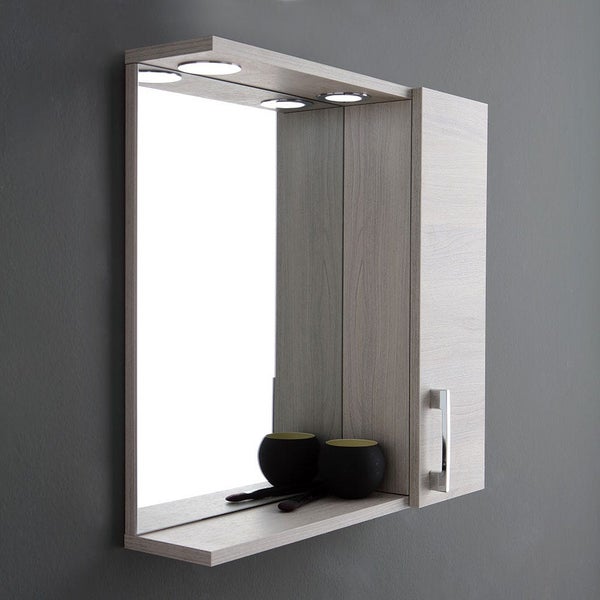 Spiegelschrank für das Badezimmer in Holzoptik mit integrierter LED-Beleuchtung und seitlichem Schrankelement.