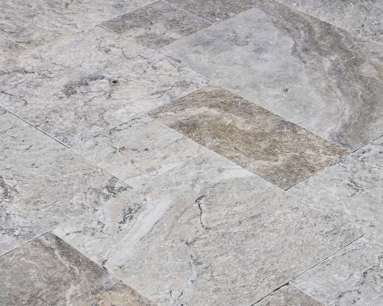 Wohnrausch Travertin Terrassenplatten SILVER GREY Römischer Verband 3 cm, getrommelt, grau