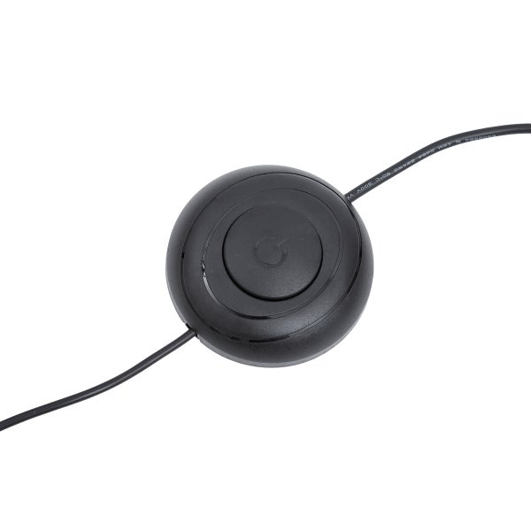 Schwarzer, runder Schalter mit Ein-Aus-Symbol und Kabelanschluss.