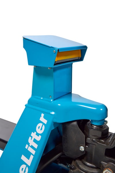 Nahaufnahme eines blauen elektrischen Hubwagens eLifter mit Steuereinheit und Stahlrahmen.