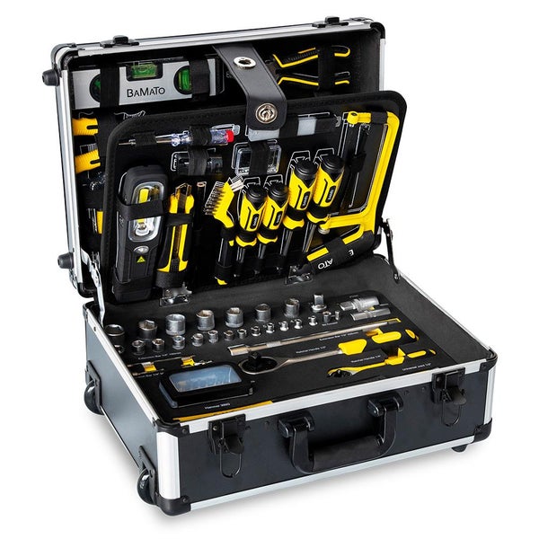 Offener Werkzeugkoffer mit verschiedenen Werkzeugen